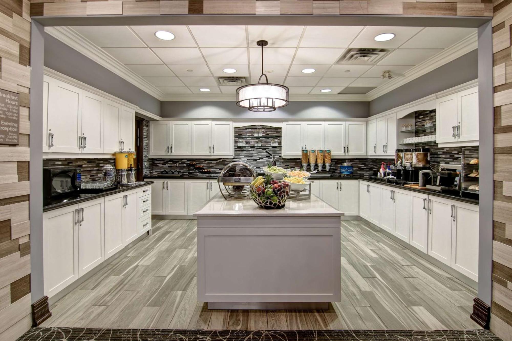 Homewood Suites By Hilton Burlington Extérieur photo
